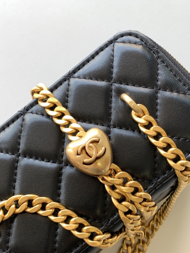 Ch**el cosmetic bags